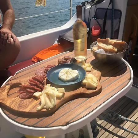 Båthotell Barca A Vela Sul Lago Maggiore *